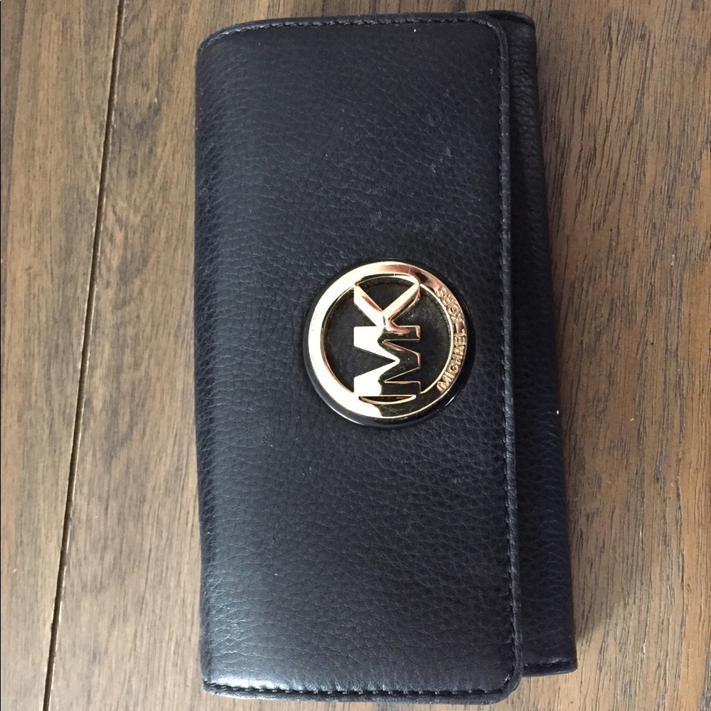 Black Authentic MK wallet- SEE DESCRIPTION